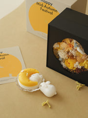 Mid-Autumn Flower Window & Candles